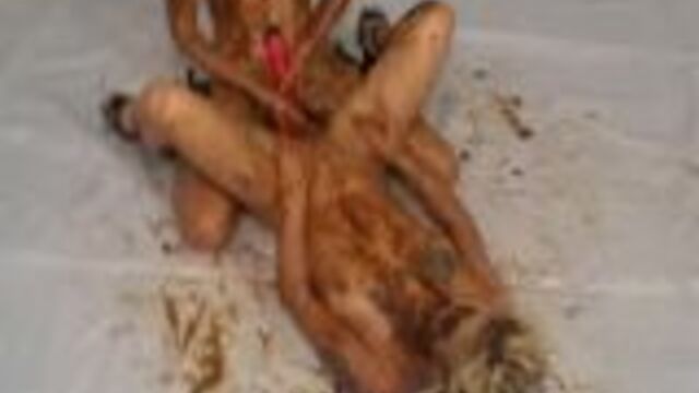 Lesbian Scat Couple Having Fun