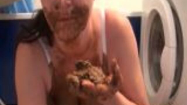 Dirty Girls Eating Shit