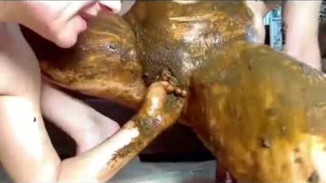 Lesbian Scat Play