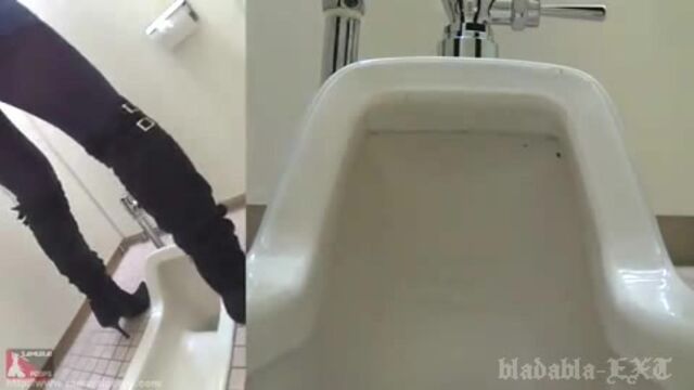 Uncensored japanese shitting 3