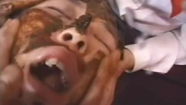 Anna-Kuramoto-Vomit-Shit-Piss-759