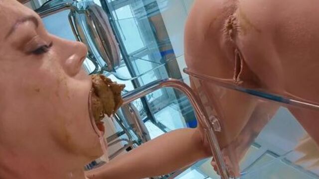 Two Hot Scat Lesbians