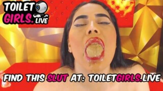 HOT LATINA CAM GIRL EAT POO AND ENJOY