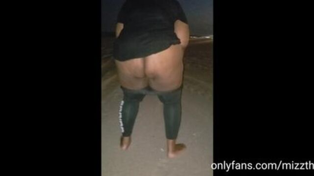 Pee desperation ... pissing along the beach  : onlyfans : mizzthyck